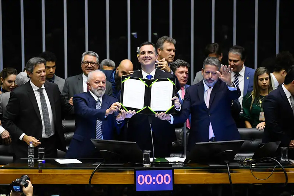 Congresso promulga PEC da reforma tributária; entenda as principais mudanças